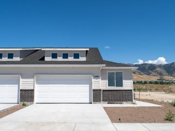 5 BR, 3 BA Apartment 864 S 340 East 1, Hyde Park, UT 84318