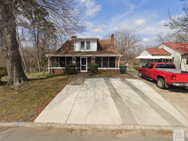 5 BR, 3 BA Apartment 920 N Church St, Salisbury, NC 28144