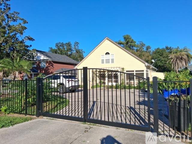 5 BR, 3 BA Apartment 935 Anna Avenue, Orange Park, FL 32073