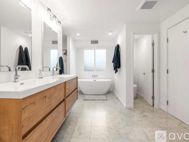 5 BR, 4.5 BA Apartment 50 Deer Park Ave, San Rafael, CA 94901