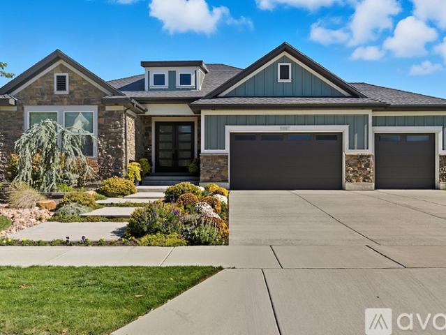 5 BR, 4.5 BA Apartment 5887 Murray Hollow Lane, Murray, UT 84123