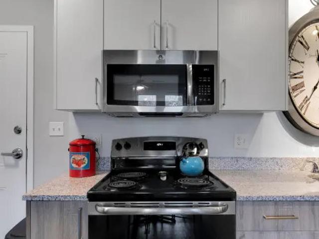 5 BR, 4 BA Apartment 10300 University Pkwy Unit 409 A, Pensacola, FL 32514