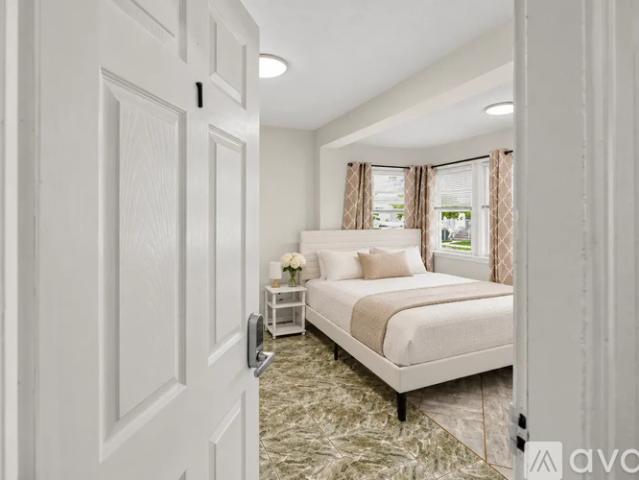 5 BR, 4 BA Apartment 242 Franklin St, Unit #1, Elizabeth, NJ 07206