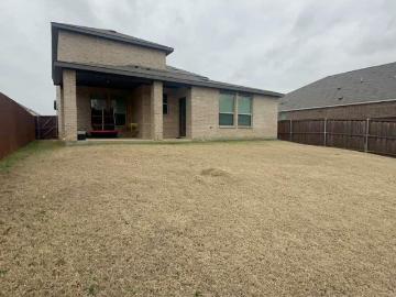 5 BR, 4 BA Apartment 3740 Maroon Creek Road, Aubrey, TX 76227