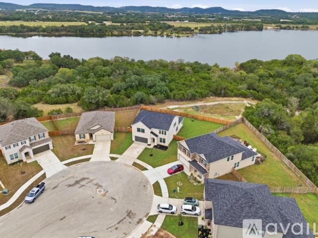 5 BR, 4 BA Apartment 644 Siefert Pond Drive, Boerne, TX 78006