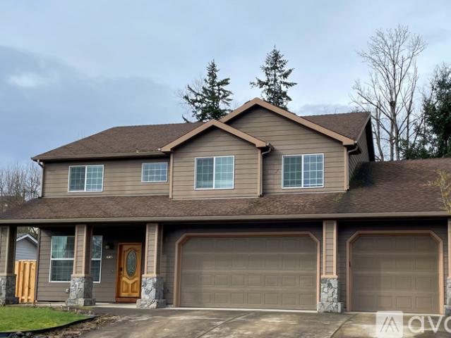 5 BR, 4 BA Apartment 645 Mule Deer Street Northwest, Salem, OR 97304
