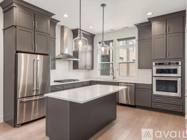 5 BR, 4 BA Apartment 766 N 6th St, Columbus, OH 43215