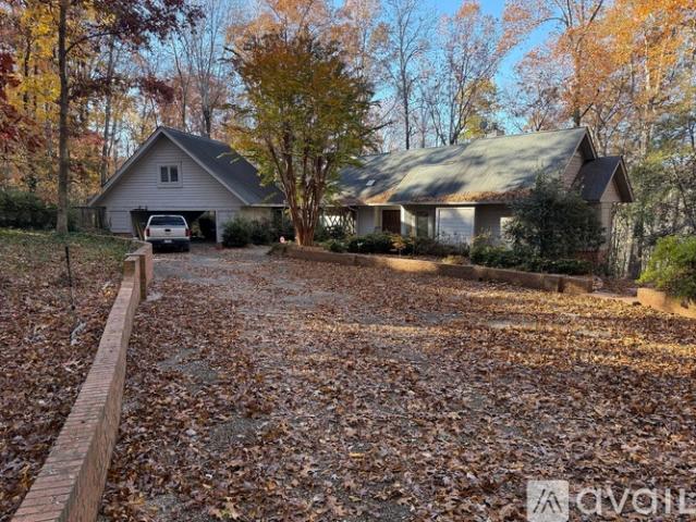 5 BR, 4 BA Apartment 833 Williamsburg Drive, Rockingham, NC 28379