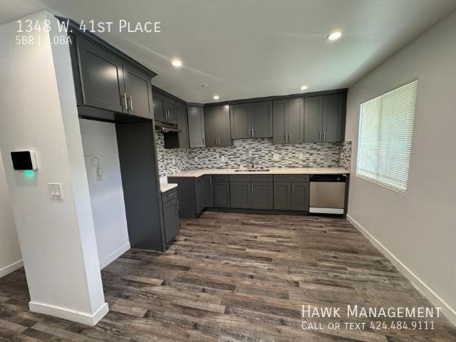 5 BR, 5 BA Apartment 1348 W. 41st Place, Los Angeles, CA 90037