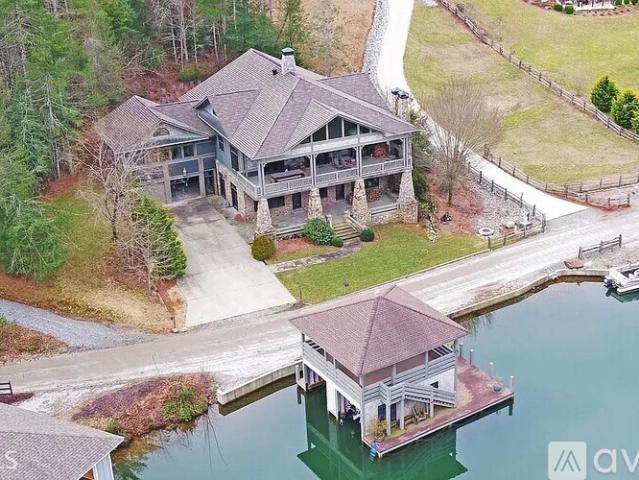 5 BR, 6 BA Apartment 252 Bear Gap Rd, Lakemont, GA 30552