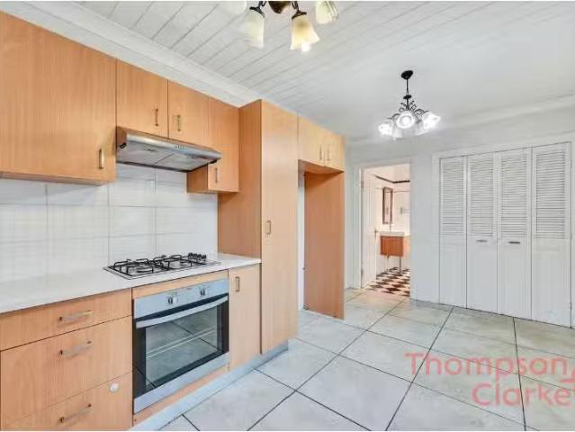 5 Bridge Street, MAITLAND House for rent Listed by Ella Casin.