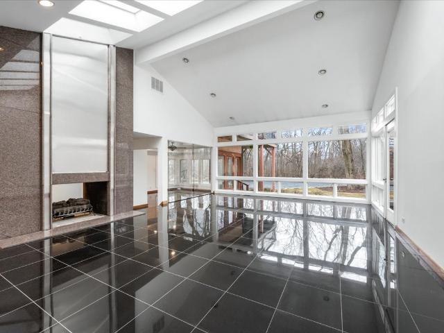 5 Bridle Lane