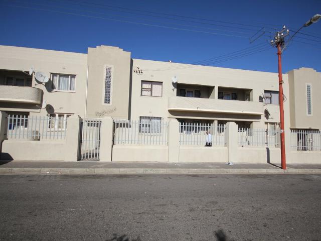 5 Brylyn Court, 7 Bower Street, Brooklyn, Cape Town