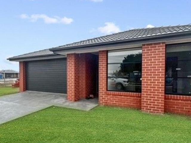 5 Caddie Ct, Morwell