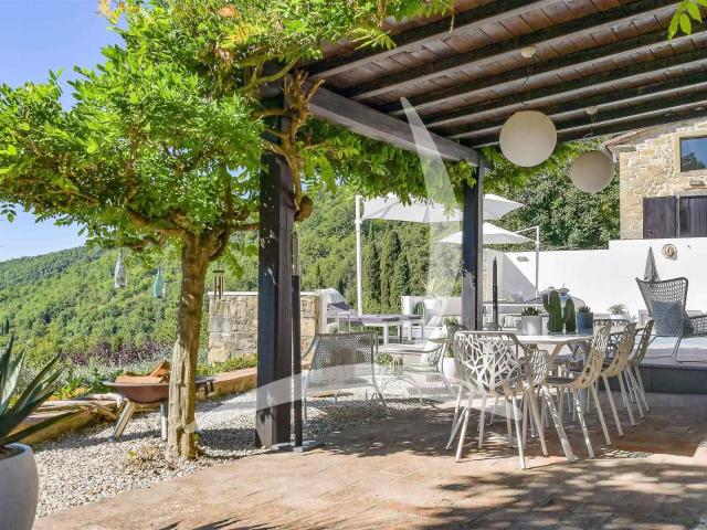 5 Camere Casale Toscana In Vendita A1190RC19410 400m² Cortona