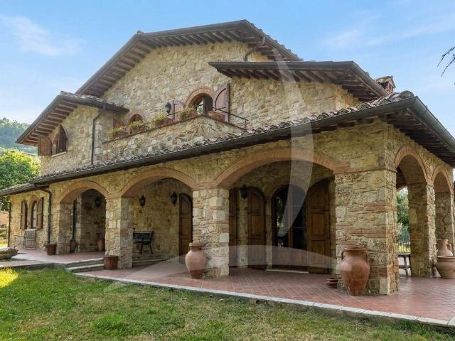 5 Camere da Letto Villa Toscana in Vendita A1190rv82. 275m² Sarteano