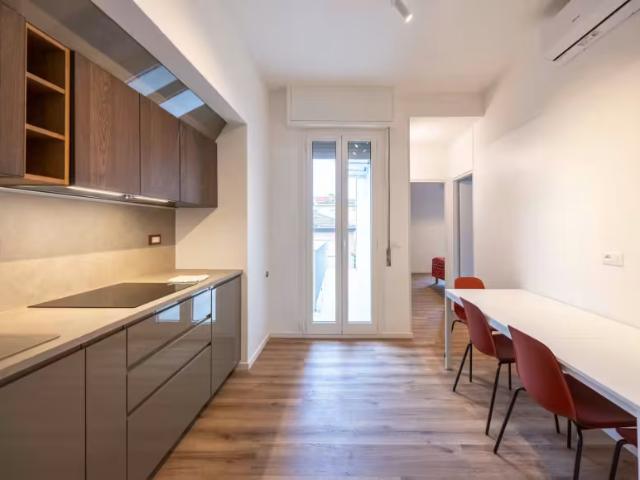 5 camere da letto, Bologna Bologna 40129 LS98468324