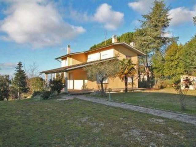 5 camere da letto, Perugia Umbria 105509999