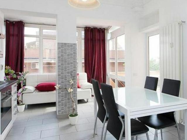 5 camere da letto, Rome Rome 00152 105794162