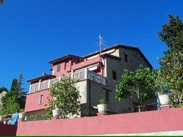 5 camere da letto, Roccafluvione Marche 63093 104563893