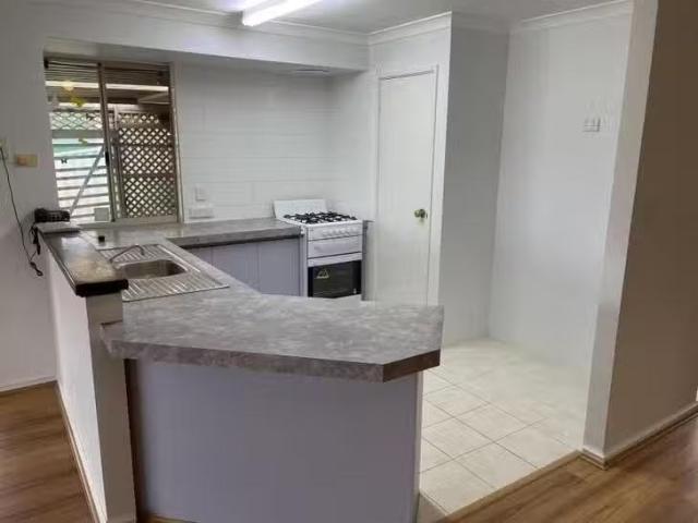 5 Carr Place, Usher, WA 6230