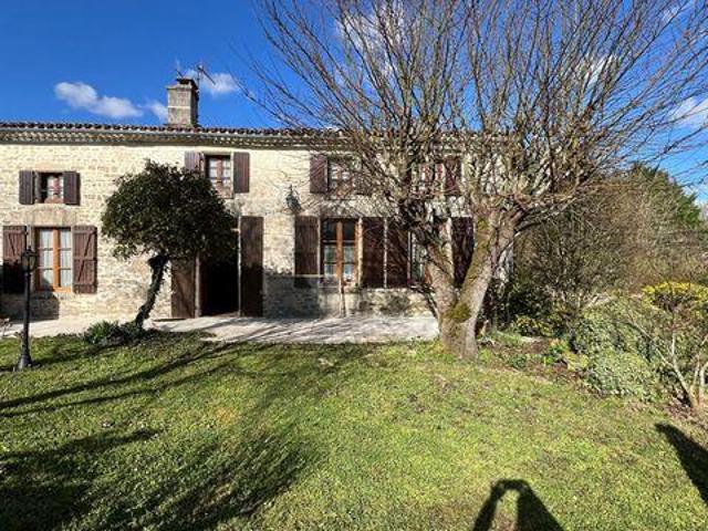 5 chambres, Nere Poitou 17510 99606405