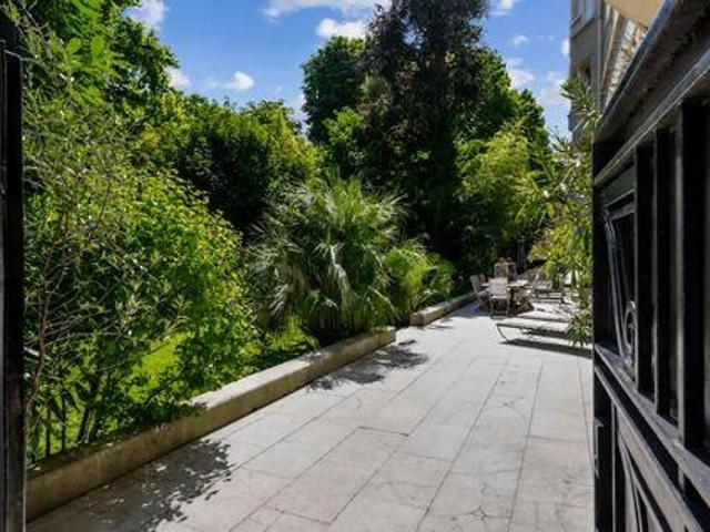 5 chambres, Apt Île 92200 103577362