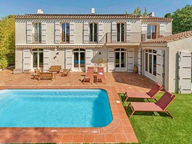 5 chambres, Apt Provence 83000 94122361