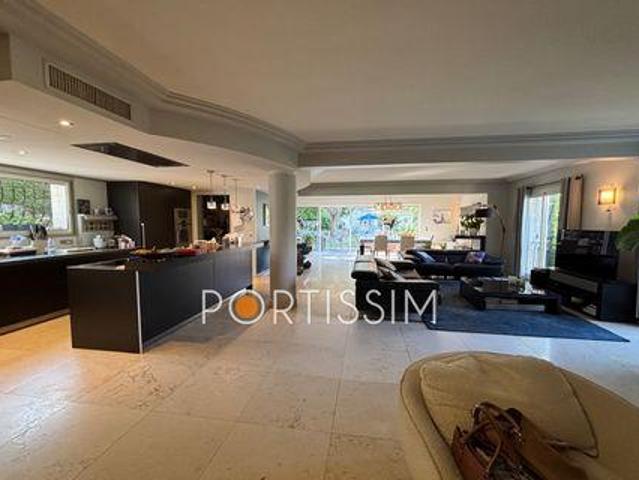 5 chambres, Aspremont Provence 06790 102920023