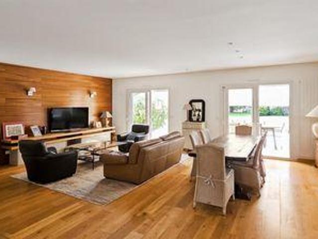 5 chambres, Bellerive Sur Allier Auvergne 03700 98116285