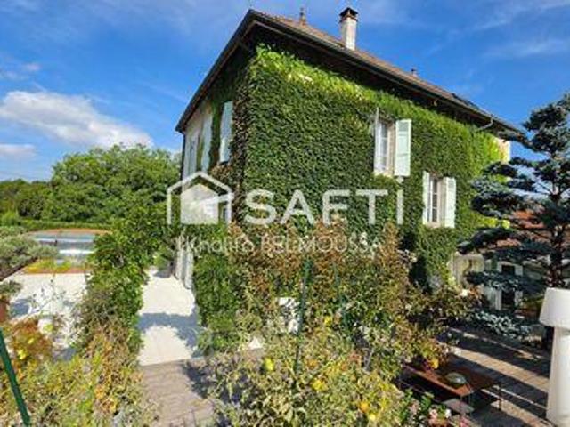 5 chambres, Belley Rhône 01300 105091471