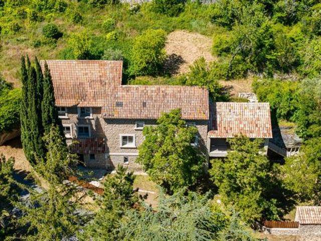 5 chambres, Bonnieux Provence 84480 LS105329755