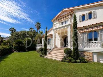 5 chambres, Cannes Alpes 06400 102557568