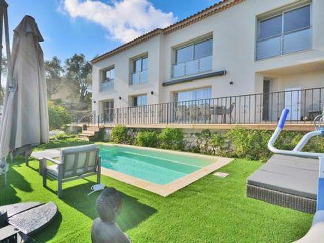 5 chambres, Cannes Provence Alpes Côte d'Azur 06400 92584208