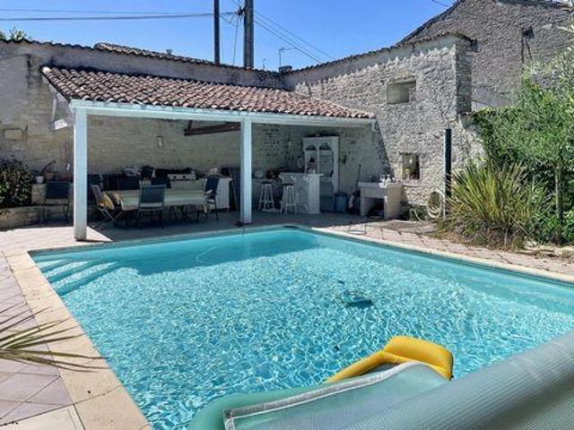 5 chambres, Chassors Poitou 16200 104006270