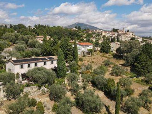 5 chambres, Châteauneuf Provence 06740 100223990