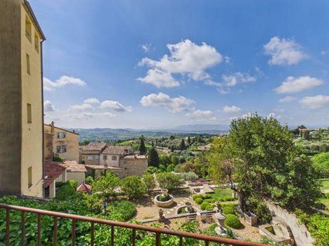 5 chambres, Châteauneuf Provence 06740 102252555