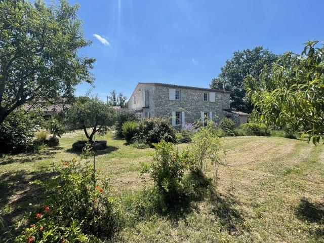 5 chambres, Duras Aquitaine 47120 LS100445774