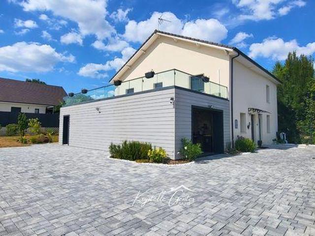 5 chambres, Dole Franche 39100 103883267