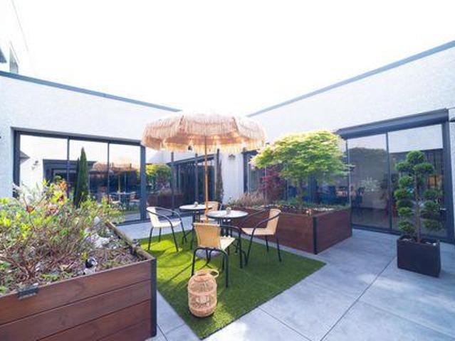 5 chambres, Dompierre Rhône 01240 101230446
