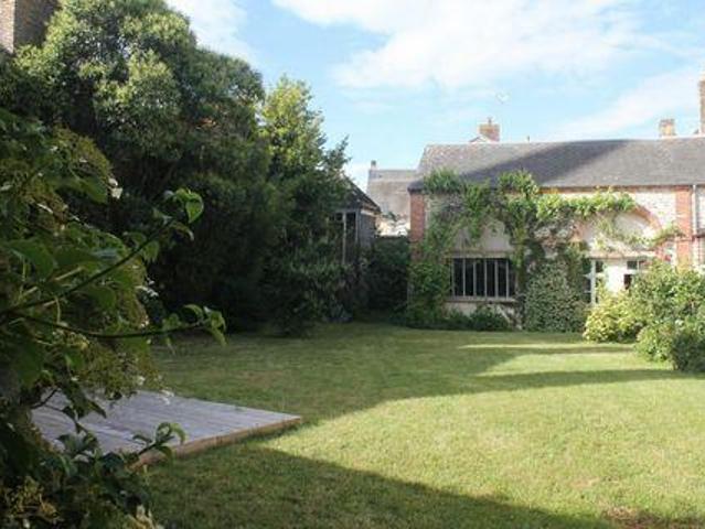 5 chambres, Fresnay Pays de la Loire 72130 LS103095638