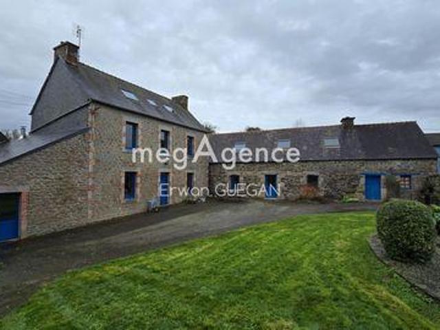 5 chambres, Kergrist Bretagne 22110 98173775