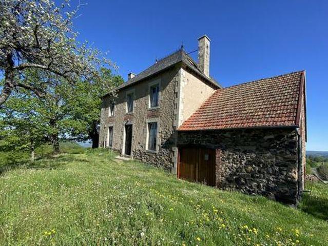 5 chambres, La Monselie Auvergne 15240 101741052