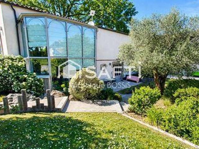 5 chambres, La Roche Pays de la Loire 85000 101700424