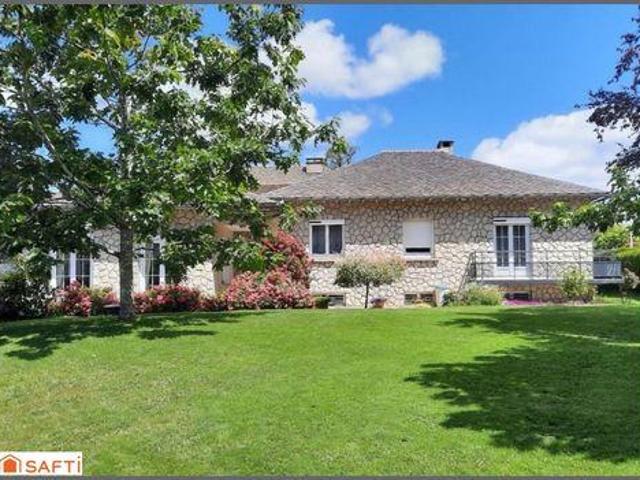 5 chambres, Rieupeyroux Midi 12240 LS103845877