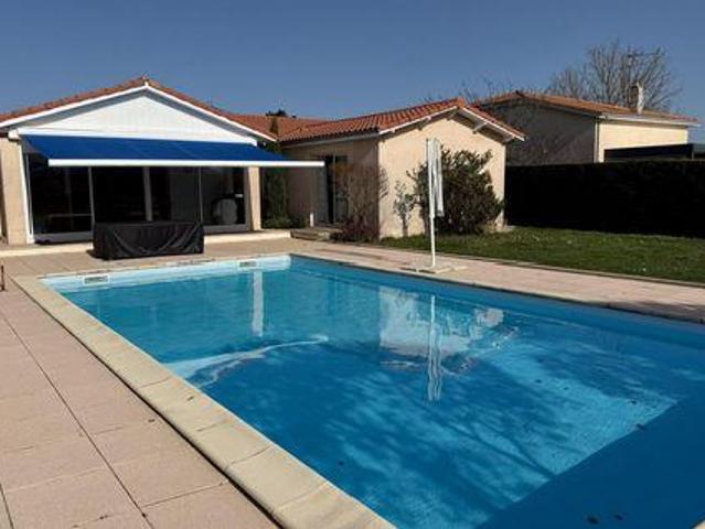 5 chambres, Saint Aquitaine 33450 101700154