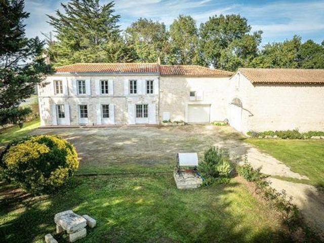 5 chambres, Saint Poitou 79270 100780160