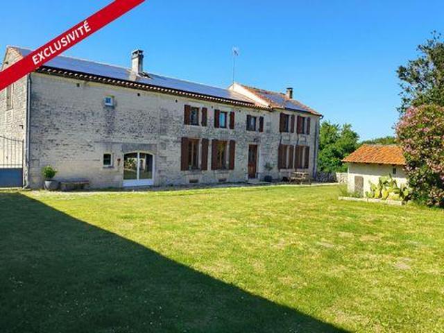 5 chambres, Saint Poitou 16130 103429078