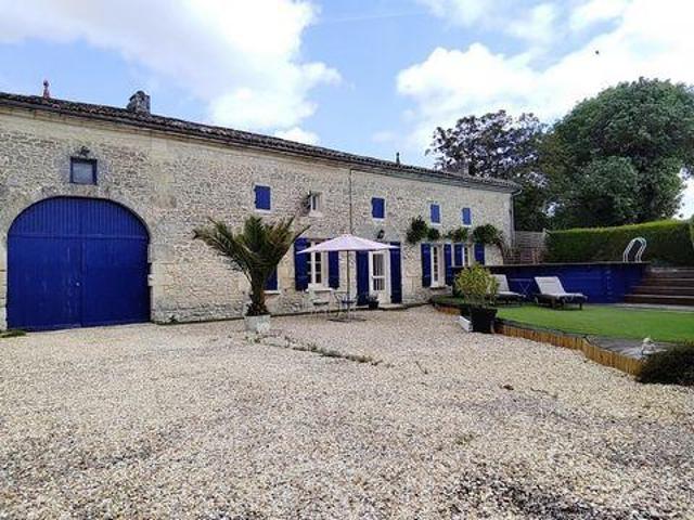 5 chambres, Saint Poitou 17240 LS100130480