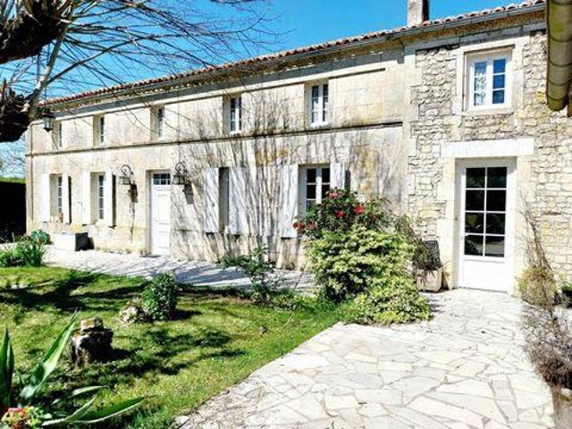 5 chambres, Saint Poitou 17500 101742104
